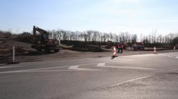 Začala přestavba křižovatky u KM Prona na kruhový objezd. Foto: Petr Novák, 10. března 2022