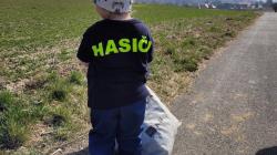 Dobrovolníci uklízeli Boseň, nasbírali přes dvě tuny odpadu. Foto: SDH Boseň