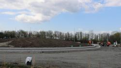 Rekonstrukce křižovatky u dálnice jde podle plánu. Foto: Petr Novák, 28. dubna 2022