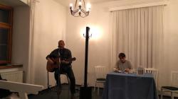 Autorské čtení doprovodil svými písněmi Ondřej Halama. Foto: Petr Novák