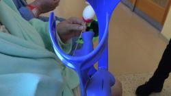 Dobrovolníci vyrazili s velikonoční nadílkou na oddělení následné péče. Foto: Klaudiánova nemocnice