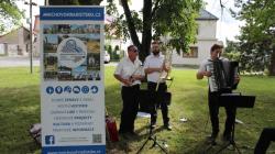 Nechyběla ani živá hudba, o kterou se postarala kapela Jiviňanka. Foto: Petr Novák