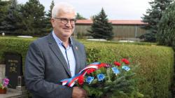 Všech tří sobotních pietních akcí se zúčastnil starosta města Jiří Plíhal. Foto: Petr Novák