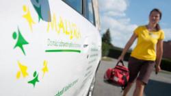 Malyra shání sestru pro domácí zdravotní péči, fyzioterapeuta a personalistu