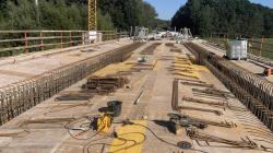 Stavba mostu přes Jizeru pokračuje podle harmonogramu. Foto: Krajská správa a údržba silnic Středočeského kraje