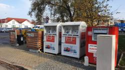 Staré pneumatiky a podobný odpad nepatří do přírody, parku, ale ani ke kontejneru. Ve sběrném dvoře je možné je odevzdat zdarma. Foto: město Mnichovo Hradiště