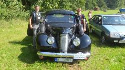 Setkání závodních oldtimer vozů u Suhrovických rybníků. Foto: Radek Žďánský