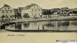 Pohlednice z roku 1905. Číslo 28 s výměnkem je ještě dřevěné