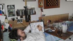 Pro kvadruplegika není kreslení vtipů tak jednoduché, jak si možná představuje běžný, zdravý člověk. Snímek z roku 2009. Foto: archiv Spokojeného domova