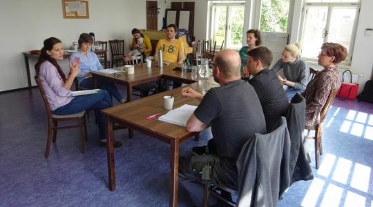 Na setkání ve volnočasovém centru se dozvíte, jak se tvoří regionální učebnice. Ilustrační foto: MAP III Mnichovohradišťsko