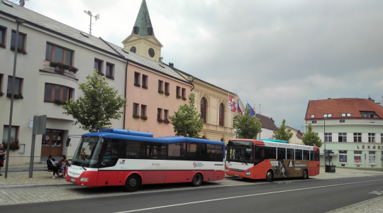 Z důvodu uzavírky ulice Víta Nejedlého se od příštího týdne dočasně mění autobusové jízdní řády. Foto: Petr Novák