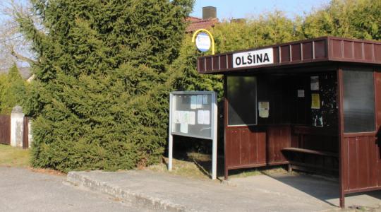 Uzavírka silnice mezi Dnebohem a Olšinou dočasně mění jízdní řády linek 715 a 717