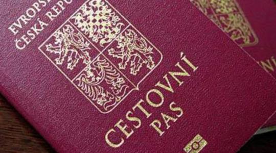 Pro nový cestovní pas si na úřad dojděte raději v předstihu. Zájem je nejvyšší za 20 let