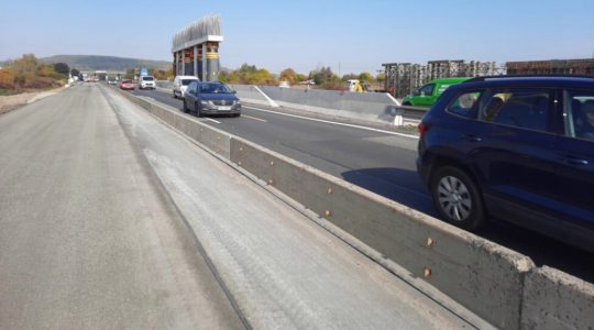 O tomto víkendu musí řidiči opět počítat s dopravním omezením na dálnici D10 mezi Mladou Boleslaví a Kosmonosy. Foto: ŘSD