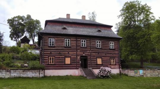 Středočeské kulturní léto zahájí koncert kapely Krajanka na faře v Dolní Krupé