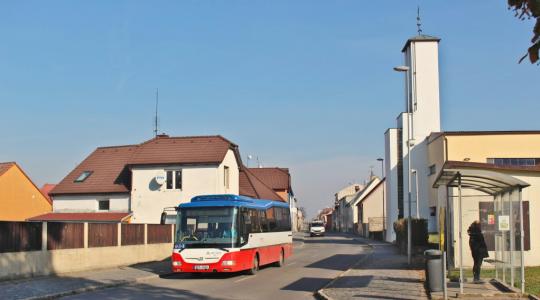 Nové jízdní řády přinesou lepší autobusové spojení Bakova s Prahou i malými obcemi. Zdroj: PID