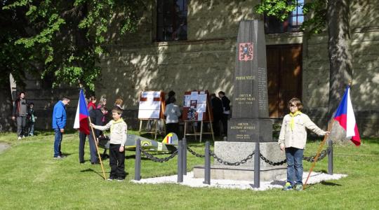 Obec Kněžmost zve 8. května na vzpomínkovou pietní akci. Foto: obec Kněžmost