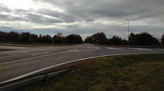 V pondělí začíná přestavba křižovatky u nájezdu na D10. Během tří měsíců na jejím místě vyroste kruhový objezd. Foto: Petr Novák