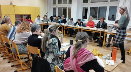 Jak na krizovou intervenci ve školním prostředí? Na semináři pro pedagogy a související profese poradí psychoterapeutka Marta Vaňková