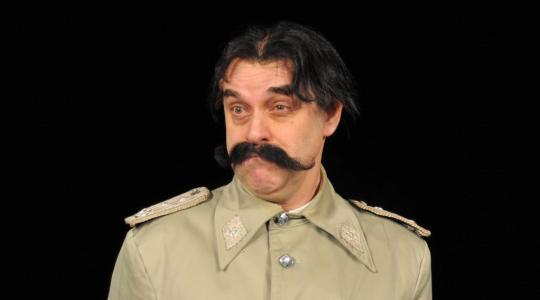 Patnáct rolí Miroslava Táborského během jediného večera. Do Hradiště přijede Blázinec