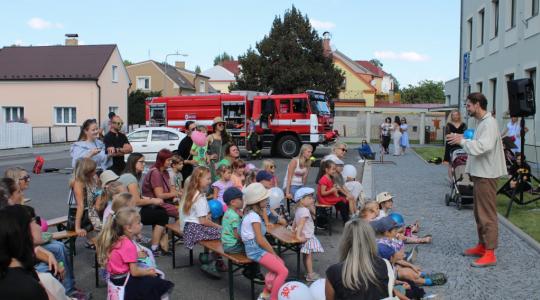 Talentovaný divadelník a loutkoherec představil úplnou novinku, pohádkový příběh O bakovském orobinci. Foto: Petr Novák